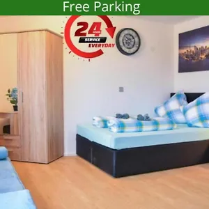  Apartment Ruhige Im . Private Parkplatz ,balkon ,netflix